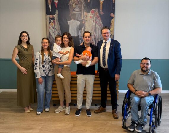 Cerca de 70 fragatinos reciben la pañoleta para vivir su primer Pilar
