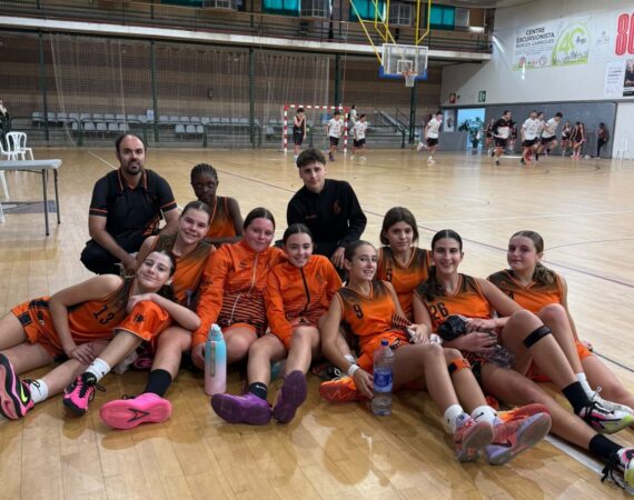 Uno de los equipos de la base del Club Baloncesto Peña Fragatina