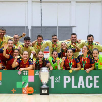 Anna Ferrer y María Sanjurjo se proclaman campeonas del mundo con España tras vencer a Argentina