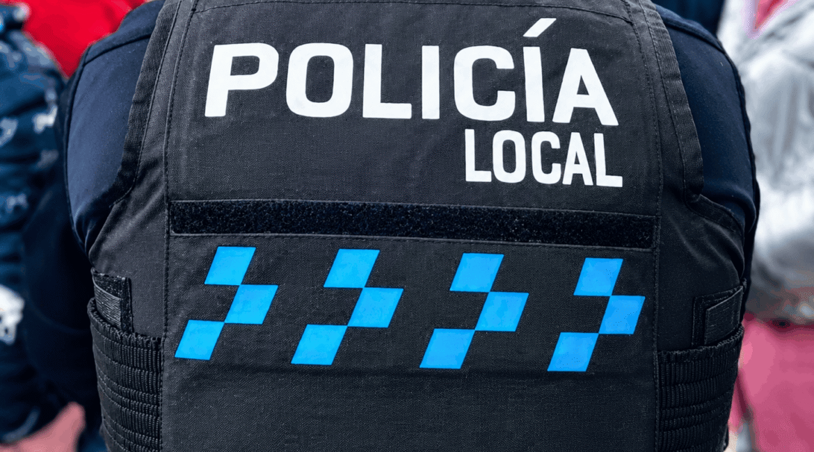 La Policía Local de Fraga identifica a los presuntos autores de los destrozos en la nueva luminaria del Puente Pequeño